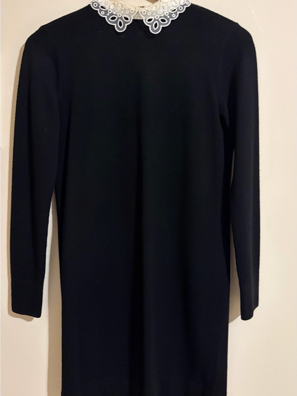 Club Monaco Black Long-Sleeve Shift Dress with White Lace Peter Pan Collar